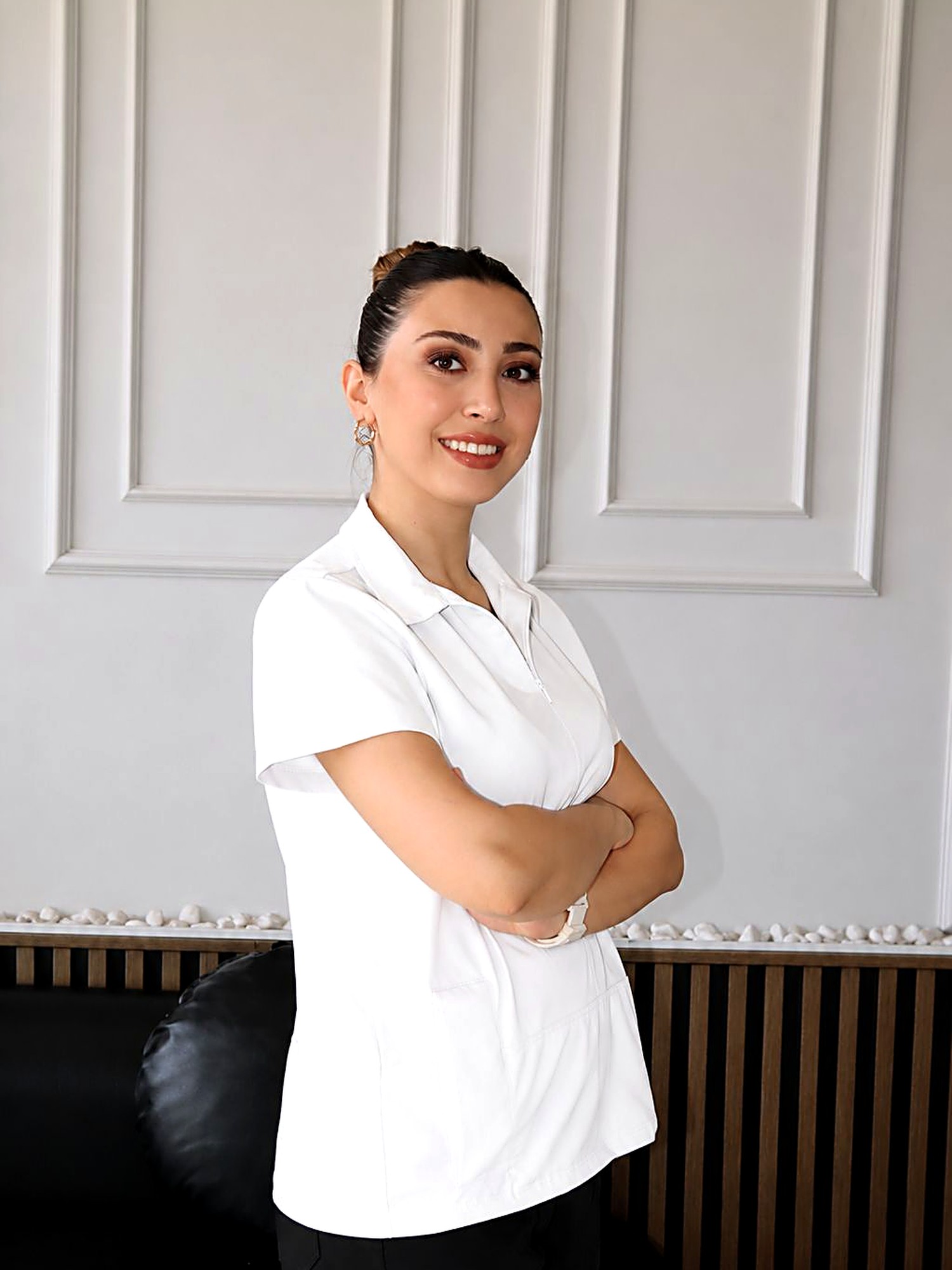 Eda Akkuş, clinical assistant at İ-Klinik Marina